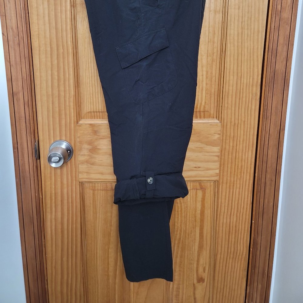 EMS Women's size 4 short convertible hiking pants